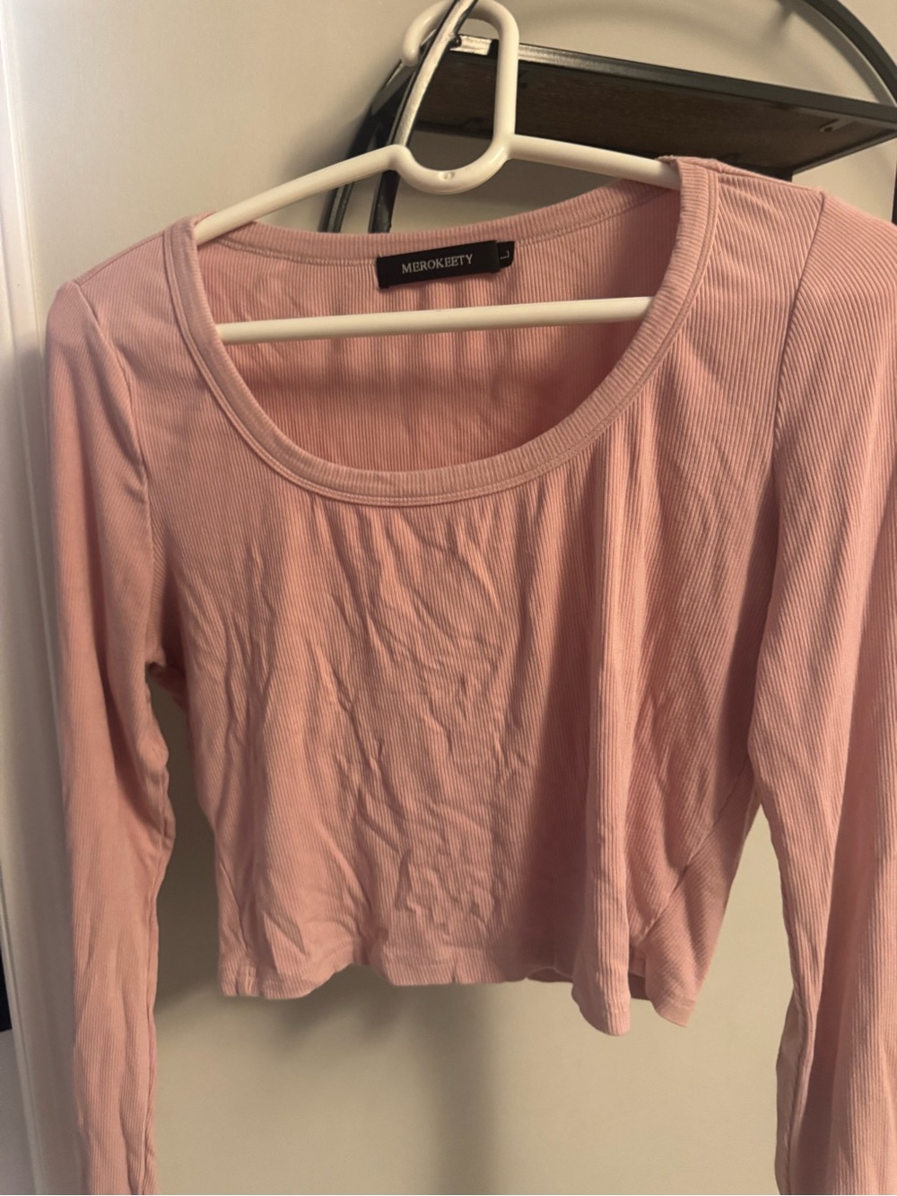 Merokeety Ribbed Long-Sleeve Scoop Neck Top in Light Pink size large